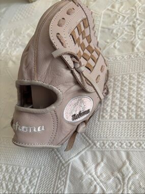 Nakona My First Nakona Youth Soft Pink Leather Glove